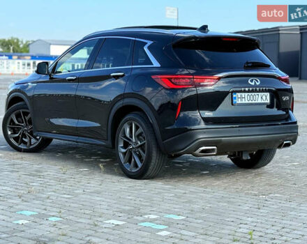 Чорний Інфініті QX50, об'ємом двигуна 2 л та пробігом 63 тис. км за 24600 $, фото 16 на Automoto.ua