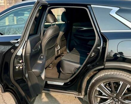 Черный Инфинити QX50, объемом двигателя 2 л и пробегом 89 тыс. км за 21999 $, фото 8 на Automoto.ua