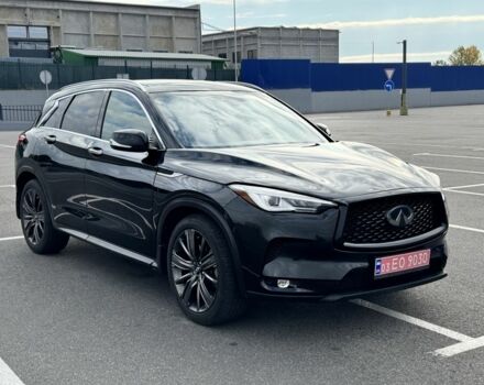 Черный Инфинити QX50, объемом двигателя 2 л и пробегом 66 тыс. км за 21500 $, фото 2 на Automoto.ua