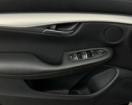 Черный Инфинити QX50, объемом двигателя 2 л и пробегом 30 тыс. км за 25800 $, фото 19 на Automoto.ua