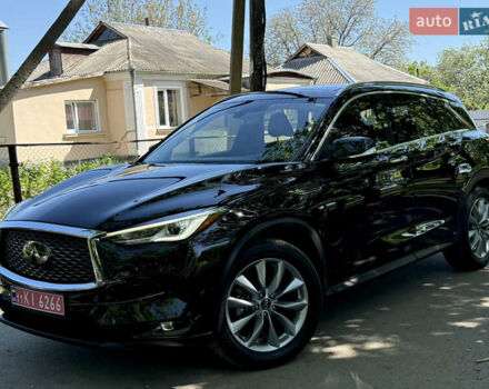 Черный Инфинити QX50, объемом двигателя 1.99 л и пробегом 48 тыс. км за 20900 $, фото 2 на Automoto.ua