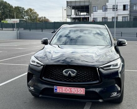 Черный Инфинити QX50, объемом двигателя 2 л и пробегом 66 тыс. км за 21500 $, фото 1 на Automoto.ua