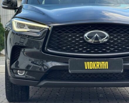 Черный Инфинити QX50, объемом двигателя 2 л и пробегом 30 тыс. км за 25800 $, фото 3 на Automoto.ua