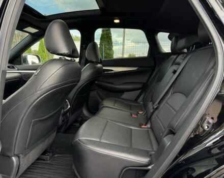 Черный Инфинити QX50, объемом двигателя 2 л и пробегом 30 тыс. км за 25800 $, фото 21 на Automoto.ua