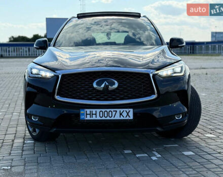 Чорний Інфініті QX50, об'ємом двигуна 2 л та пробігом 63 тис. км за 24600 $, фото 5 на Automoto.ua
