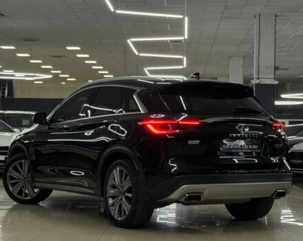 Чорний Інфініті QX50, об'ємом двигуна 2 л та пробігом 72 тис. км за 24499 $, фото 4 на Automoto.ua