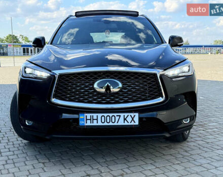Чорний Інфініті QX50, об'ємом двигуна 2 л та пробігом 63 тис. км за 24600 $, фото 6 на Automoto.ua