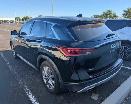 Чорний Інфініті QX50, об'ємом двигуна 2 л та пробігом 23 тис. км за 15500 $, фото 5 на Automoto.ua