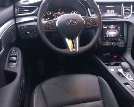 Чорний Інфініті QX50, об'ємом двигуна 2 л та пробігом 7 тис. км за 34800 $, фото 40 на Automoto.ua