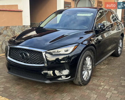 Чорний Інфініті QX50, об'ємом двигуна 2 л та пробігом 80 тис. км за 21900 $, фото 1 на Automoto.ua