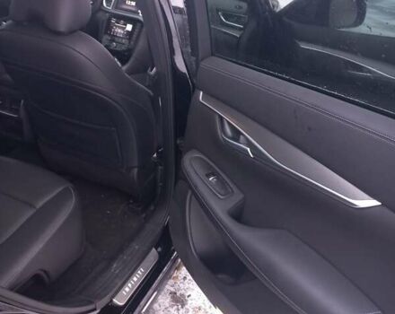 Чорний Інфініті QX50, об'ємом двигуна 2 л та пробігом 7 тис. км за 34800 $, фото 42 на Automoto.ua
