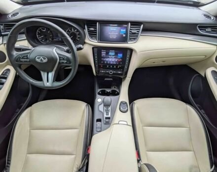 Черный Инфинити QX50, объемом двигателя 2 л и пробегом 25 тыс. км за 16000 $, фото 7 на Automoto.ua