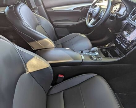 Чорний Інфініті QX50, об'ємом двигуна 2 л та пробігом 23 тис. км за 15500 $, фото 10 на Automoto.ua