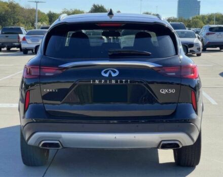 Черный Инфинити QX50, объемом двигателя 2 л и пробегом 19 тыс. км за 7300 $, фото 3 на Automoto.ua