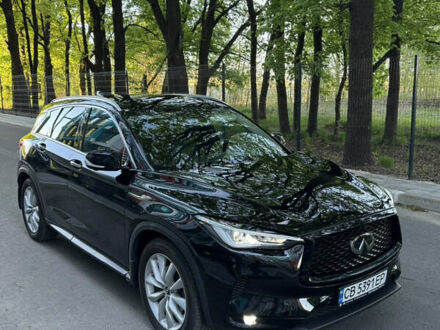 Черный Инфинити QX50, объемом двигателя 2 л и пробегом 137 тыс. км за 22299 $, фото 1 на Automoto.ua