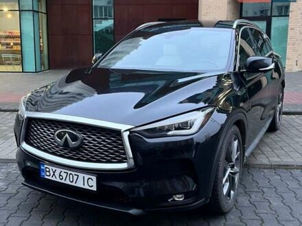 Черный Инфинити QX50, объемом двигателя 2 л и пробегом 101 тыс. км за 25000 $, фото 1 на Automoto.ua