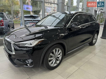 Чорний Інфініті QX50, об'ємом двигуна 2 л та пробігом 135 тис. км за 22500 $, фото 1 на Automoto.ua