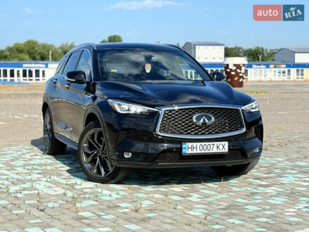 Черный Инфинити QX50, объемом двигателя 2 л и пробегом 63 тыс. км за 24600 $, фото 1 на Automoto.ua