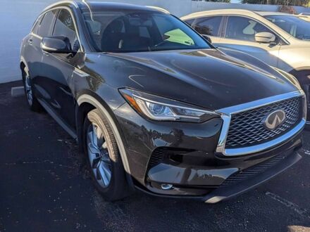 Чорний Інфініті QX50, об'ємом двигуна 2 л та пробігом 23 тис. км за 15500 $, фото 1 на Automoto.ua