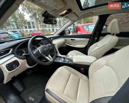 Коричневый Инфинити QX50, объемом двигателя 2 л и пробегом 92 тыс. км за 28000 $, фото 7 на Automoto.ua