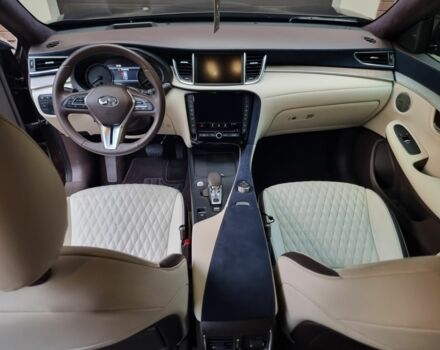 Коричневий Інфініті QX50, об'ємом двигуна 2 л та пробігом 117 тис. км за 24500 $, фото 4 на Automoto.ua