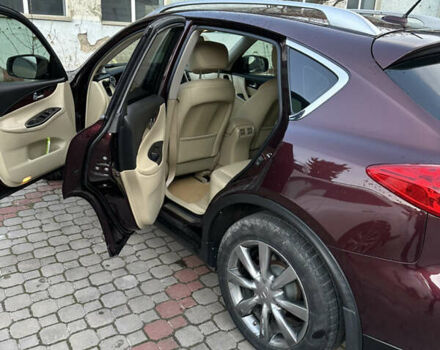 Красный Инфинити QX50, объемом двигателя 3.7 л и пробегом 67 тыс. км за 18400 $, фото 3 на Automoto.ua