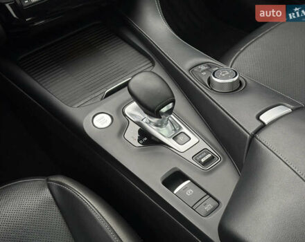 Красный Инфинити QX50, объемом двигателя 2 л и пробегом 132 тыс. км за 22350 $, фото 34 на Automoto.ua