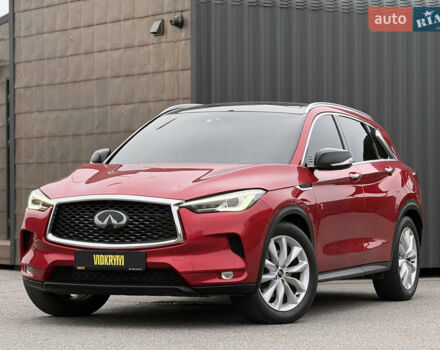 Красный Инфинити QX50, объемом двигателя 2 л и пробегом 132 тыс. км за 22350 $, фото 1 на Automoto.ua