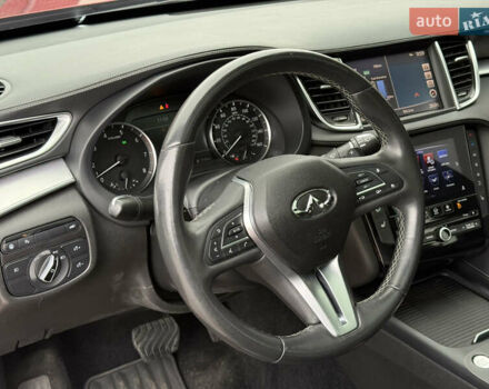 Красный Инфинити QX50, объемом двигателя 2 л и пробегом 132 тыс. км за 22350 $, фото 38 на Automoto.ua