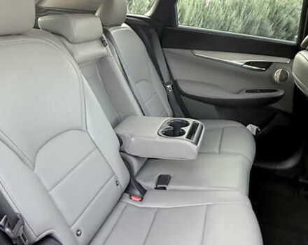 Красный Инфинити QX50, объемом двигателя 1.99 л и пробегом 26 тыс. км за 36000 $, фото 12 на Automoto.ua