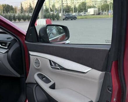 Красный Инфинити QX50, объемом двигателя 1.99 л и пробегом 26 тыс. км за 36000 $, фото 7 на Automoto.ua