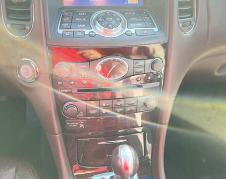 Инфинити QX50, объемом двигателя 3.7 л и пробегом 125 тыс. км за 13500 $, фото 9 на Automoto.ua