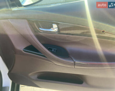 Инфинити QX50, объемом двигателя 3.7 л и пробегом 125 тыс. км за 13500 $, фото 13 на Automoto.ua