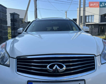 Инфинити QX50, объемом двигателя 3.7 л и пробегом 125 тыс. км за 13500 $, фото 18 на Automoto.ua