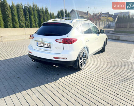 Инфинити QX50, объемом двигателя 3.7 л и пробегом 125 тыс. км за 13500 $, фото 2 на Automoto.ua