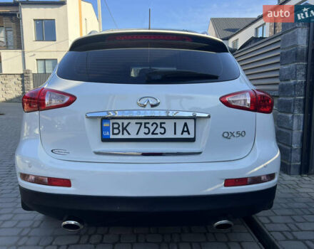 Инфинити QX50, объемом двигателя 3.7 л и пробегом 125 тыс. км за 13500 $, фото 17 на Automoto.ua