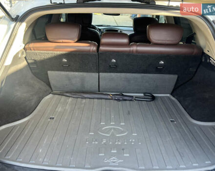 Инфинити QX50, объемом двигателя 3.7 л и пробегом 125 тыс. км за 13500 $, фото 15 на Automoto.ua
