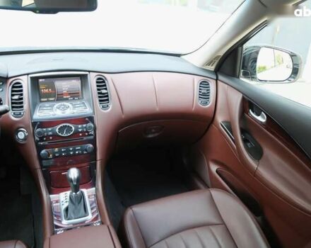 Інфініті QX50, об'ємом двигуна 2.5 л та пробігом 18 тис. км за 21900 $, фото 13 на Automoto.ua