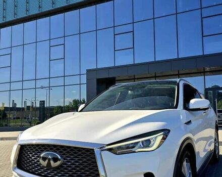 Инфинити QX50, объемом двигателя 2 л и пробегом 65 тыс. км за 28900 $, фото 1 на Automoto.ua