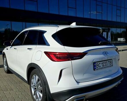 Інфініті QX50, об'ємом двигуна 2 л та пробігом 65 тис. км за 28900 $, фото 6 на Automoto.ua