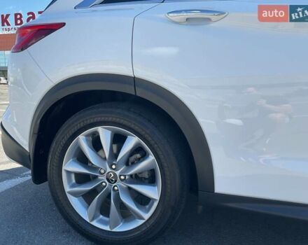 Инфинити QX50, объемом двигателя 1.99 л и пробегом 29 тыс. км за 24300 $, фото 13 на Automoto.ua