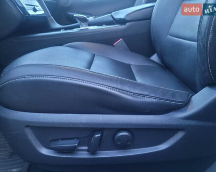 Инфинити QX50, объемом двигателя 1.99 л и пробегом 212 тыс. км за 19100 $, фото 31 на Automoto.ua