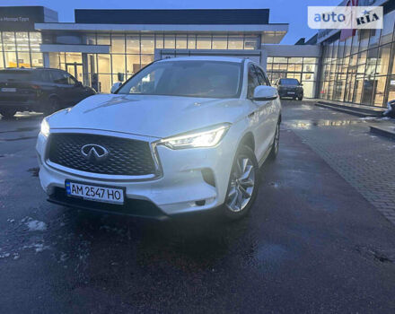 Інфініті QX50, об'ємом двигуна 2 л та пробігом 79 тис. км за 29500 $, фото 1 на Automoto.ua