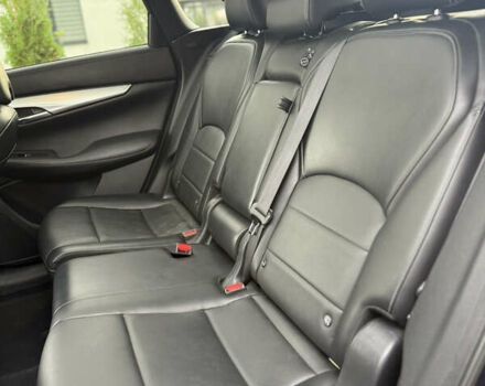 Інфініті QX50, об'ємом двигуна 2 л та пробігом 127 тис. км за 30000 $, фото 27 на Automoto.ua