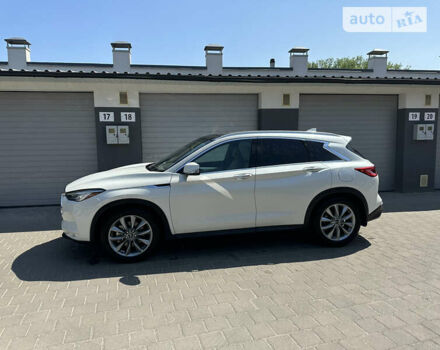 Инфинити QX50, объемом двигателя 2 л и пробегом 34 тыс. км за 29900 $, фото 4 на Automoto.ua