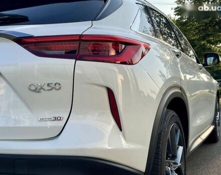 Инфинити QX50, объемом двигателя 2 л и пробегом 34 тыс. км за 34999 $, фото 8 на Automoto.ua