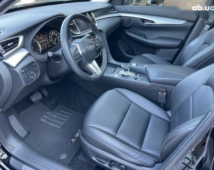 Инфинити QX50, объемом двигателя 2 л и пробегом 48 тыс. км за 20900 $, фото 1 на Automoto.ua