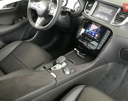 Инфинити QX50, объемом двигателя 2 л и пробегом 0 тыс. км за 61535 $, фото 11 на Automoto.ua