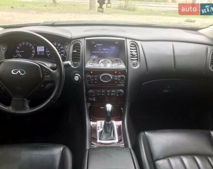 Сірий Інфініті QX50, об'ємом двигуна 3.7 л та пробігом 60 тис. км за 13500 $, фото 6 на Automoto.ua