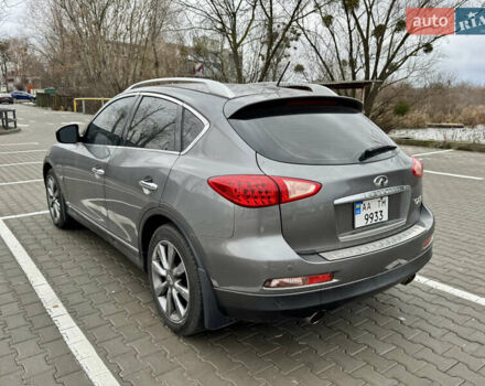 Сірий Інфініті QX50, об'ємом двигуна 3.7 л та пробігом 137 тис. км за 12000 $, фото 9 на Automoto.ua